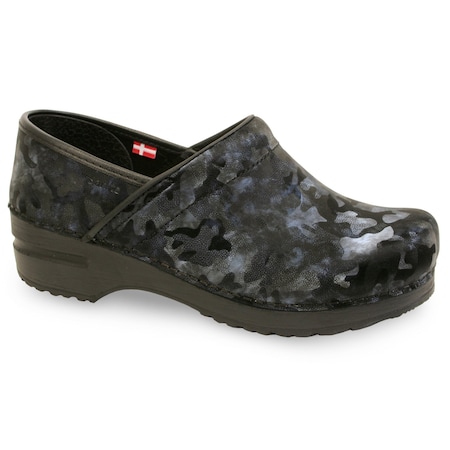 RAVENA Women's Closed Back Clog In Shimmery Grey Camo, Size 6.5-7, PR